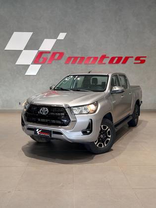 TOYOTA HILUX 2.8 D-4D TURBO DIESEL CD POWER PACK 4X4 MANUAL